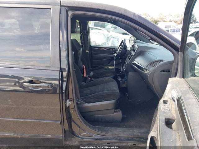 44944263 :رقم المزاد ، 2C4RDGBG0HR563226 vin ، 2017 Dodge Grand Caravan Se Plus مزاد بيع