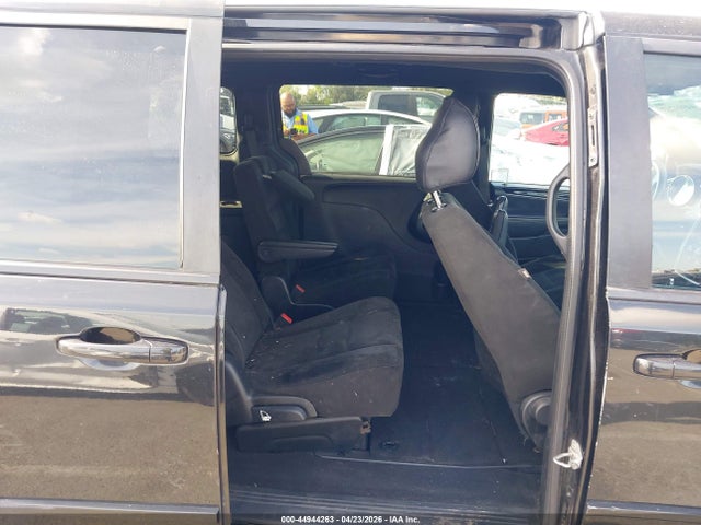 44944263 :رقم المزاد ، 2C4RDGBG0HR563226 vin ، 2017 Dodge Grand Caravan Se Plus مزاد بيع