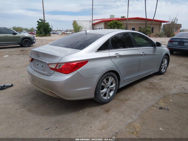 44944264 :رقم المزاد ، 5NPEC4ACXBH136736 vin ، 2011 Hyundai Sonata Limited مزاد بيع