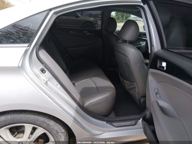 44944264 :رقم المزاد ، 5NPEC4ACXBH136736 vin ، 2011 Hyundai Sonata Limited مزاد بيع
