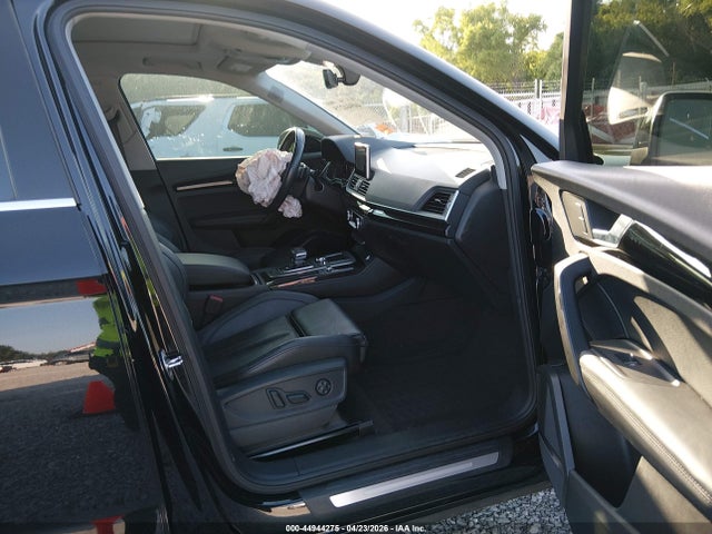 Продажа на аукционе авто 2018 Audi Q5 2.0t Premium/2.0t Tech Premium, vin: WA1CNAFYXJ2207173, номер лота: 44944275