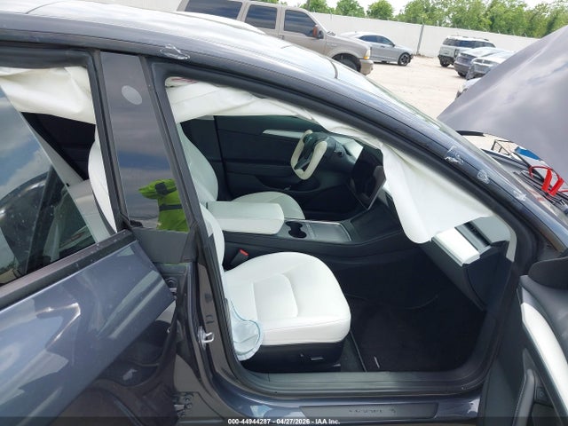 Продаж на аукціоні авто 2023 Tesla Model 3 Rear-wheel Drive, vin: 5YJ3E1EA1PF686776, номер лоту: 44944287