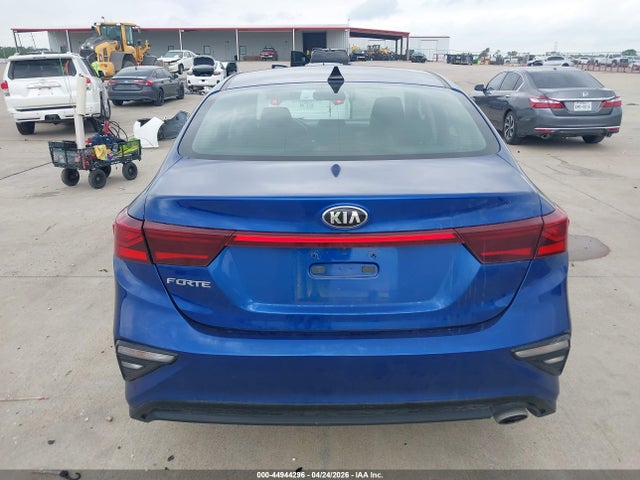 44944296 :رقم المزاد ، 3KPF34AD4KE018070 vin ، 2019 Kia Forte S مزاد بيع
