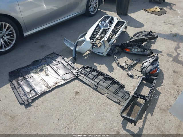 44944310 :رقم المزاد ، W1K5J4HB6NN300111 vin ، 2022 Mercedes-benz Cla 250 Coupe 4matic مزاد بيع