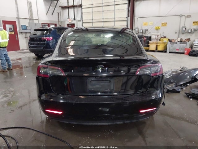 Продажа на аукционе авто 2019 Tesla Model 3 Long Range/mid Range/standard Range/standard Range Plus, vin: 5YJ3E1EA3KF422581, номер лота: 44944324