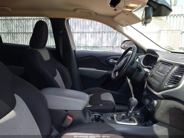 44944349 :رقم المزاد ، 1C4PJMCS9EW322012 vin ، 2014 Jeep Cherokee Latitude مزاد بيع