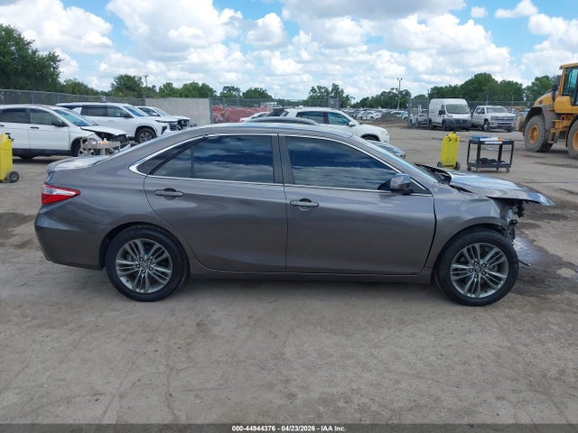 Aukcja sprzedaży 2017 Toyota Camry Se, vin: 4T1BF1FK8HU630628, numer aukcji: 44944376