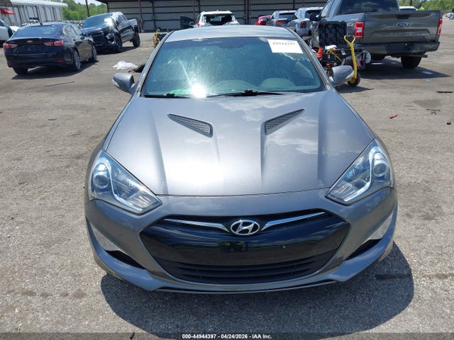 2014 Hyundai Genesis 3.8 R-spec მანქანა იყიდება აუქციონზე, vin: KMHHU6KJ1EU116884, აუქციონის ნომერი: 44944397