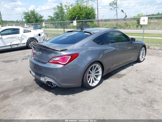 2014 Hyundai Genesis 3.8 R-spec მანქანა იყიდება აუქციონზე, vin: KMHHU6KJ1EU116884, აუქციონის ნომერი: 44944397