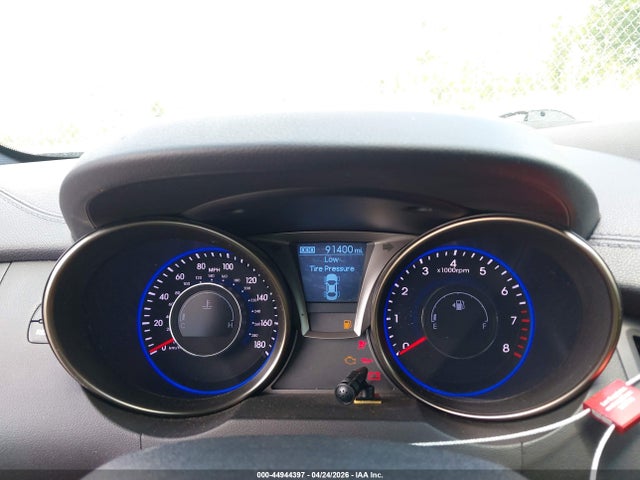 2014 Hyundai Genesis 3.8 R-spec მანქანა იყიდება აუქციონზე, vin: KMHHU6KJ1EU116884, აუქციონის ნომერი: 44944397