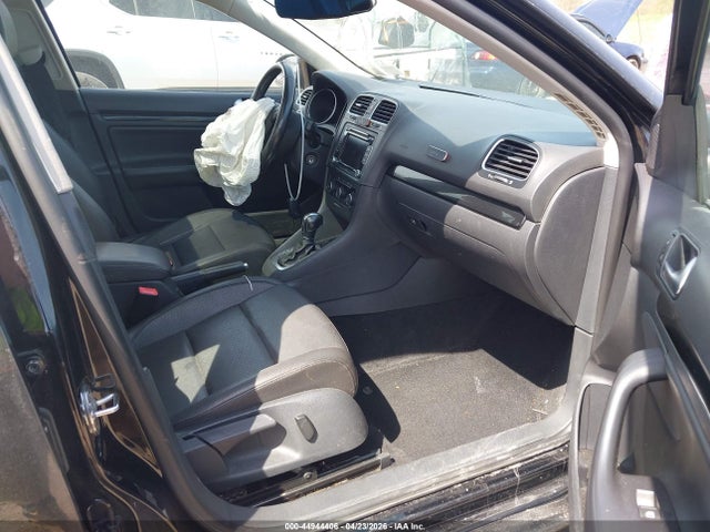 2013 Volkswagen Jetta Sportwagen 2.5l S/2.5l Se მანქანა იყიდება აუქციონზე, vin: 3VWPP7AJ1DM690836, აუქციონის ნომერი: 44944406