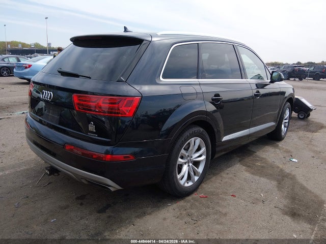 2017 Audi Q7 2.0t Premium მანქანა იყიდება აუქციონზე, vin: WA1LHBF73HD036561, აუქციონის ნომერი: 44944414