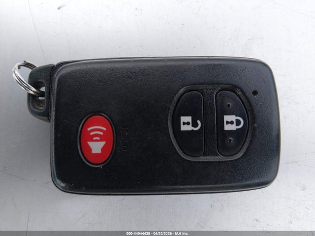 Toyota Prius Three 2015 JTDKN3DU1F1940870 Image 11