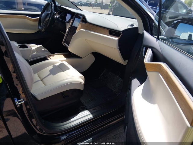 Tesla Model X 100d/75d/p100d 2018 5YJXCDE25JF141303 Image 5