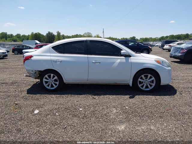 2014 Nissan Versa 1.6 Sl მანქანა იყიდება აუქციონზე, vin: 3N1CN7AP1EL866970, აუქციონის ნომერი: 44944479