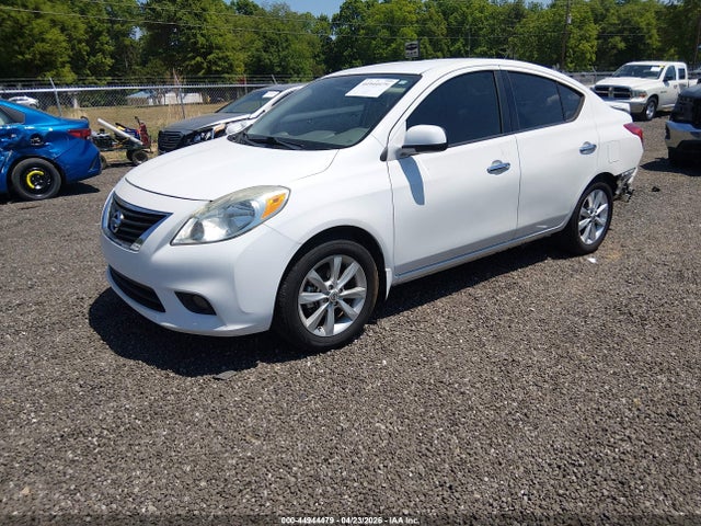 2014 Nissan Versa 1.6 Sl მანქანა იყიდება აუქციონზე, vin: 3N1CN7AP1EL866970, აუქციონის ნომერი: 44944479