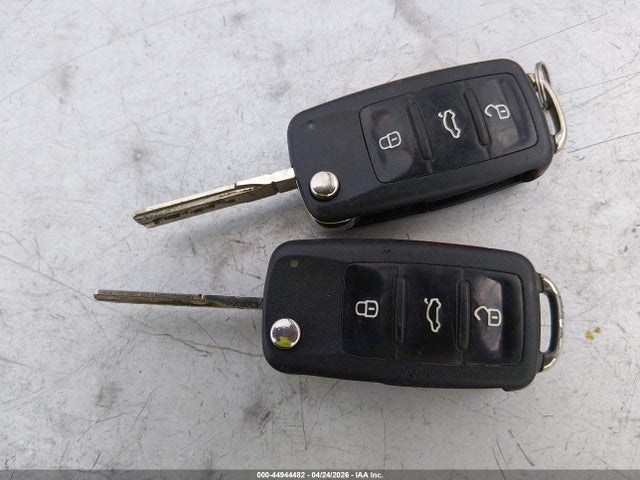 44944482 :رقم المزاد ، WVWBA7AJ8AW294414 vin ، 2010 Volkswagen Golf 2-door مزاد بيع