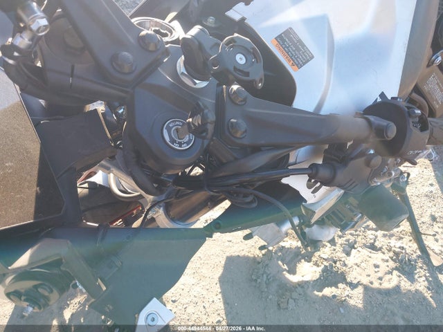 44944544 :رقم المزاد ، JS1EM13B7R7103959 vin ، 2024 Suzuki Gsx800 F مزاد بيع