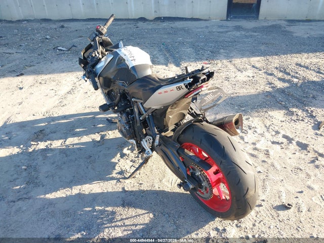 Aukcja sprzedaży 2024 Suzuki Gsx800 F, vin: JS1EM13B7R7103959, numer aukcji: 44944544