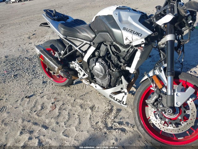 Auction sale of the 2024 Suzuki Gsx800 F, vin: JS1EM13B7R7103959, lot number: 44944544
