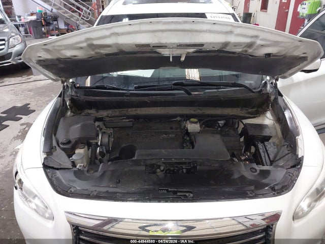 44944580 :رقم المزاد ، 5N1AL0MN5DC329214 vin ، 2013 Infiniti Jx35 مزاد بيع