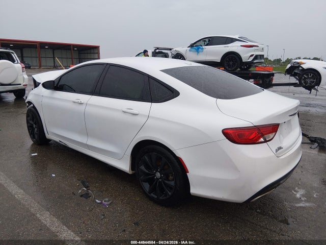 2015 Chrysler 200 S მანქანა იყიდება აუქციონზე, vin: 1C3CCCBG6FN522230, აუქციონის ნომერი: 44944584