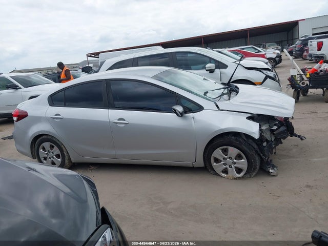 2017 Kia Forte Lx მანქანა იყიდება აუქციონზე, vin: 3KPFK4A71HE141203, აუქციონის ნომერი: 44944647
