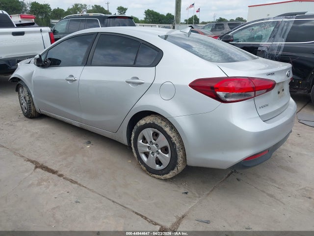 2017 Kia Forte Lx მანქანა იყიდება აუქციონზე, vin: 3KPFK4A71HE141203, აუქციონის ნომერი: 44944647