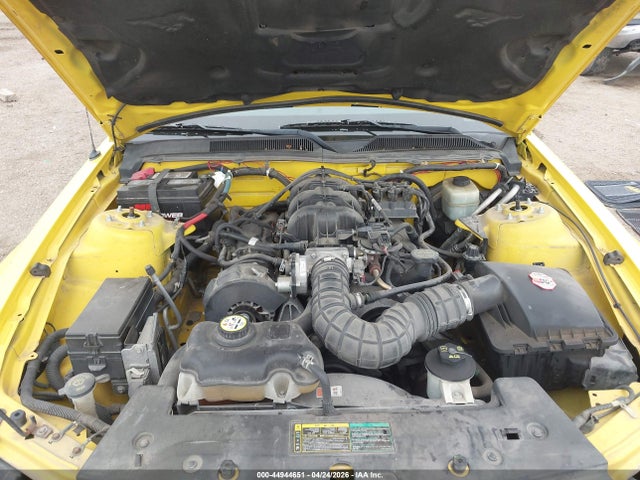 2005 Ford Mustang მანქანა იყიდება აუქციონზე, vin: 1ZVHT84NX55175880, აუქციონის ნომერი: 44944651