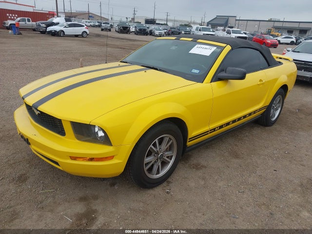 2005 Ford Mustang მანქანა იყიდება აუქციონზე, vin: 1ZVHT84NX55175880, აუქციონის ნომერი: 44944651