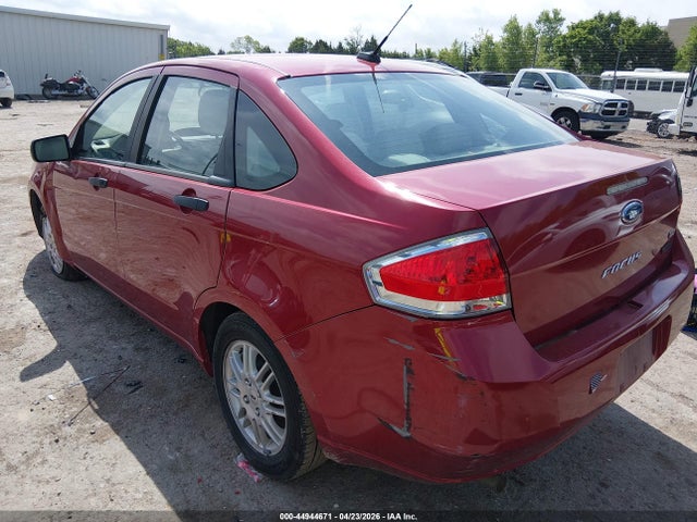 2011 Ford Focus Se მანქანა იყიდება აუქციონზე, vin: 1FAHP3FNXBW197185, აუქციონის ნომერი: 44944671