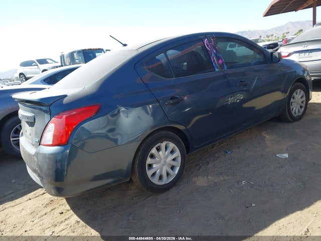 2015 Nissan Versa 1.6 S+ მანქანა იყიდება აუქციონზე, vin: 3N1CN7AP6FL875990, აუქციონის ნომერი: 44944695