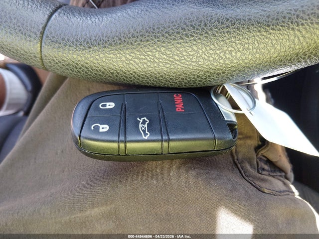 Продаж на аукціоні авто 2015 Chrysler 200 Limited, vin: 1C3CCCAB8FN698590, номер лоту: 44944696