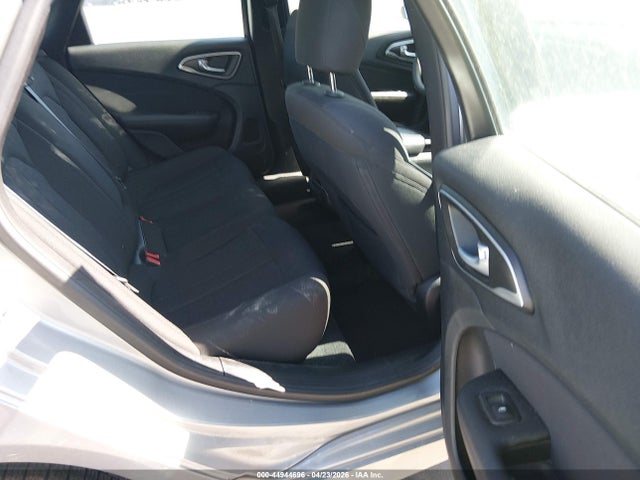Продаж на аукціоні авто 2015 Chrysler 200 Limited, vin: 1C3CCCAB8FN698590, номер лоту: 44944696