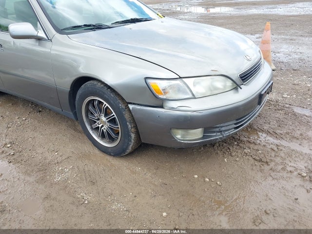 44944737 :رقم المزاد ، JT8BF22G9V0072303 vin ، 1998 Lexus Es 300 مزاد بيع