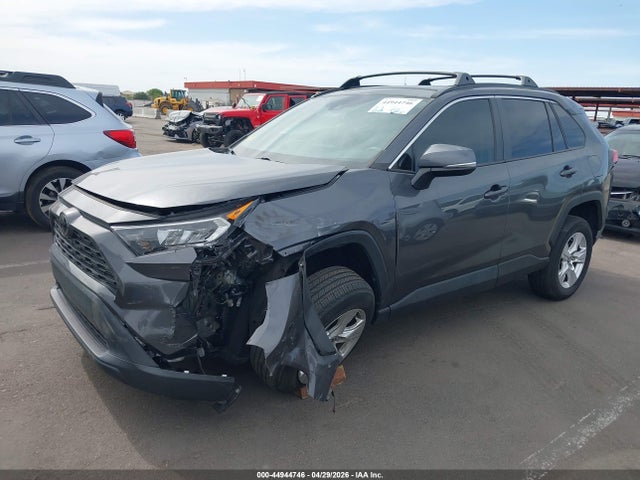 Toyota Rav4 Xle 2021 2T3W1RFV5MC158285 Image 2
