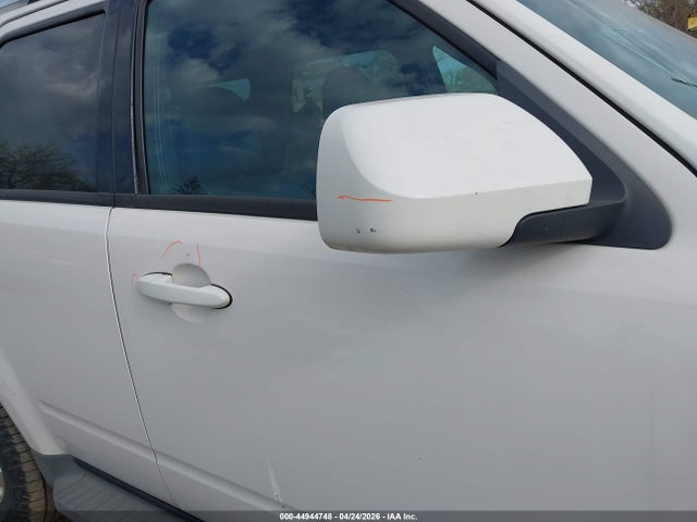 44944748 :رقم المزاد ، 1FMCU0E77AKA69325 vin ، 2010 Ford Escape Limited مزاد بيع