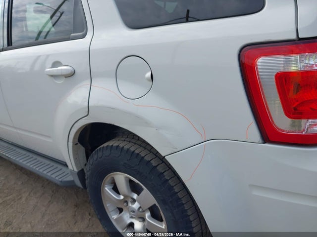 44944748 :رقم المزاد ، 1FMCU0E77AKA69325 vin ، 2010 Ford Escape Limited مزاد بيع