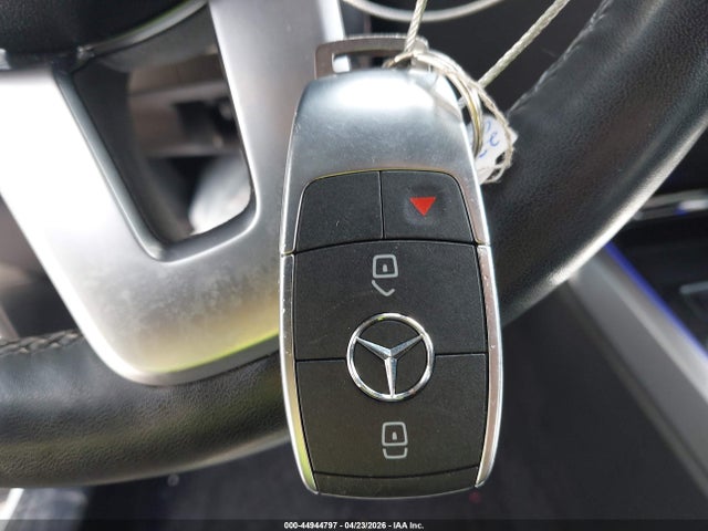 Продаж на аукціоні авто 2022 Mercedes-benz Glb 250 4matic, vin: W1N4M4HB0NW180077, номер лоту: 44944797