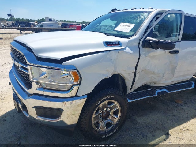 44944800 :رقم المزاد ، 3C7WR3CJ8PG525970 vin ، 2023 Ram 3500 Chassis Cab مزاد بيع