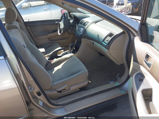 2006 Honda Accord 2.4 Lx მანქანა იყიდება აუქციონზე, vin: 1HGCM56456A118137, აუქციონის ნომერი: 44944801