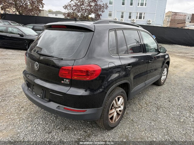 Продаж на аукціоні авто 2017 Volkswagen Tiguan, vin: WVGBV7AX1HK026441, номер лоту: 44944847