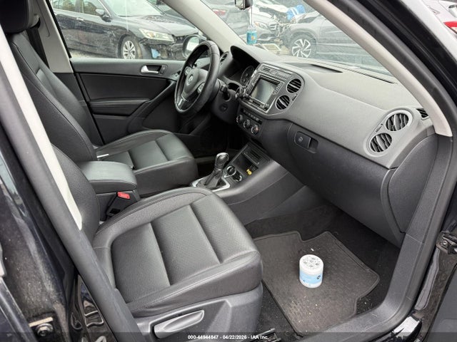 Продаж на аукціоні авто 2017 Volkswagen Tiguan, vin: WVGBV7AX1HK026441, номер лоту: 44944847