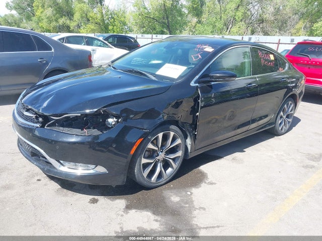 Chrysler 200 C 2015 1C3CCCCG2FN520165 Image 2