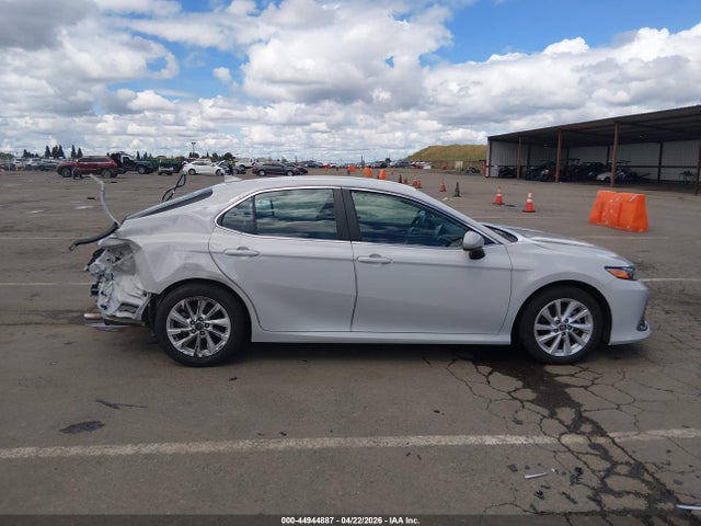Продаж на аукціоні авто 2024 Toyota Camry Le, vin: 4T1C11AK4RU251802, номер лоту: 44944887