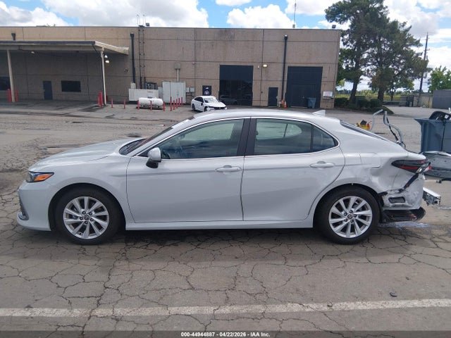 Продаж на аукціоні авто 2024 Toyota Camry Le, vin: 4T1C11AK4RU251802, номер лоту: 44944887