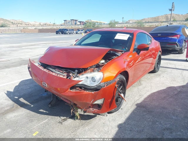 44944892 :رقم المزاد ، JF1ZNAA11F8703371 vin ، 2015 Scion Fr-s مزاد بيع