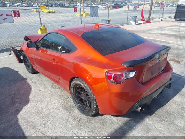 44944892 :رقم المزاد ، JF1ZNAA11F8703371 vin ، 2015 Scion Fr-s مزاد بيع