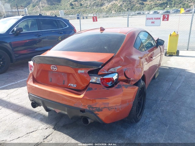 44944892 :رقم المزاد ، JF1ZNAA11F8703371 vin ، 2015 Scion Fr-s مزاد بيع