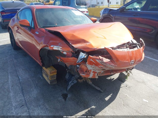 44944892 :رقم المزاد ، JF1ZNAA11F8703371 vin ، 2015 Scion Fr-s مزاد بيع